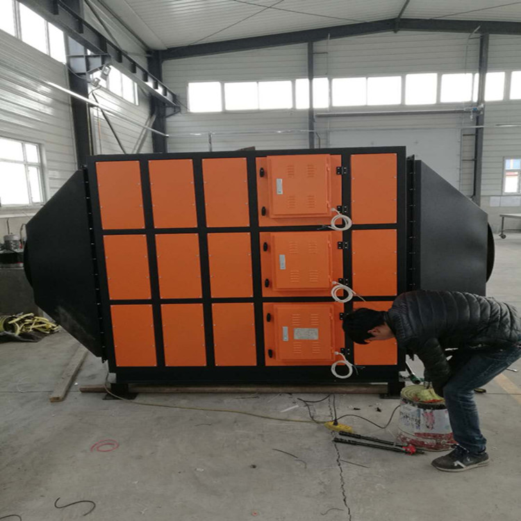 油霧凈化器該怎么工作？